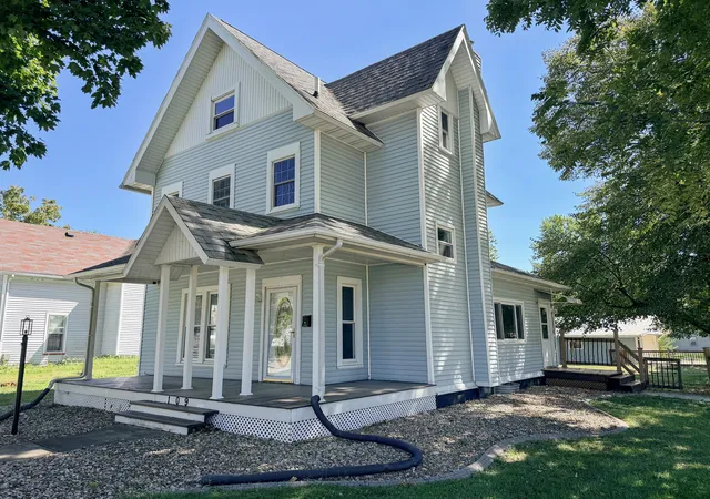 Photo 1 of Single family home for sale at 109 2nd South St, Wenona, IL 61377 | MLS# 12767114 | Listing updated on 2026-09-28