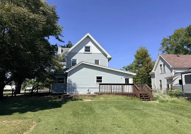 Photo 3 of Single family home for sale at 109 2nd South St, Wenona, IL 61377 | MLS# 12767114 | Listing updated on 2026-09-28
