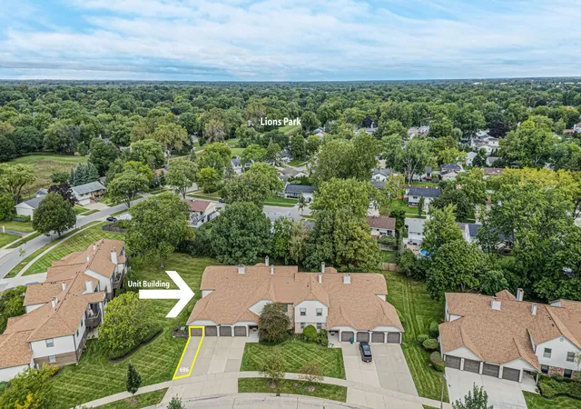 Photo 3 of Townhouse for sale at 696 Hapsfield Ln #4A1, Buffalo Grove, IL 60089 | MLS# 12767121 | Listing updated on 2026-09-25