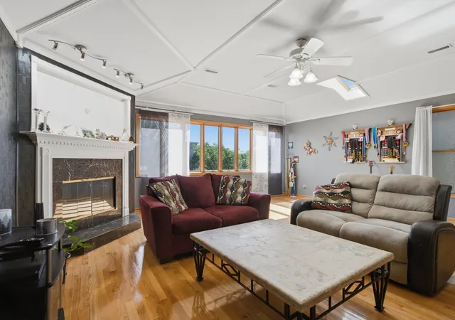 Photo 4 of Condo for sale at 2528 N Harlem Ave #3, Elmwood Park, IL 60707 | MLS# 12767130 | Listing updated on 2026-09-28