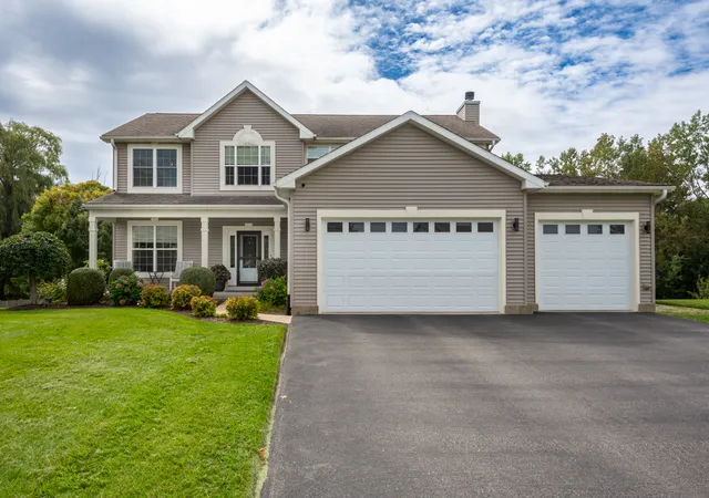 Photo 1 of Single family home for sale at 364 Abbey Ln, Antioch, IL 60002 | MLS# 12767143 | Listing updated on 2026-09-30