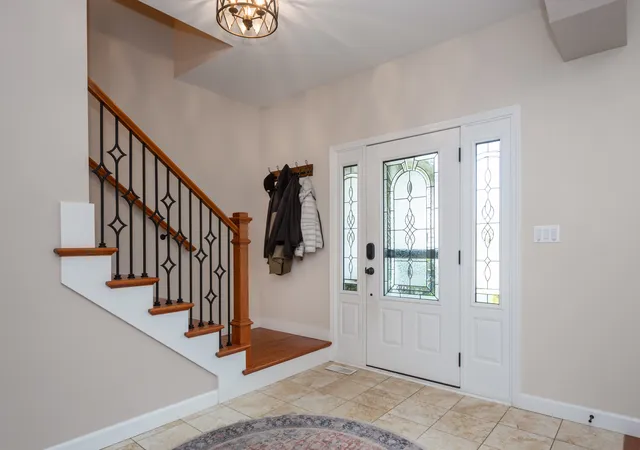 Photo 4 of Single family home for sale at 364 Abbey Ln, Antioch, IL 60002 | MLS# 12767143 | Listing updated on 2026-09-30