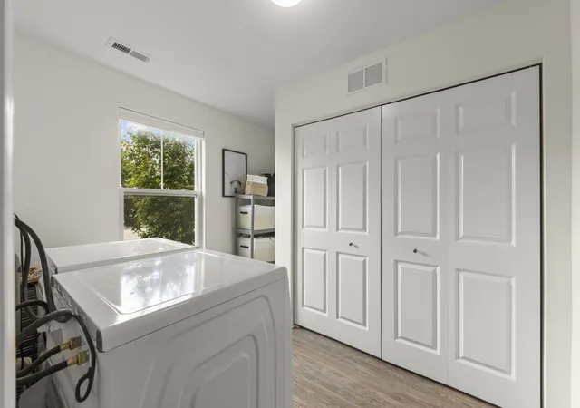 Photo 3 of Townhouse for sale at 4192 Irving Rd, Aurora, IL 60504 | MLS# 12767148 | Listing updated on 2026-09-25