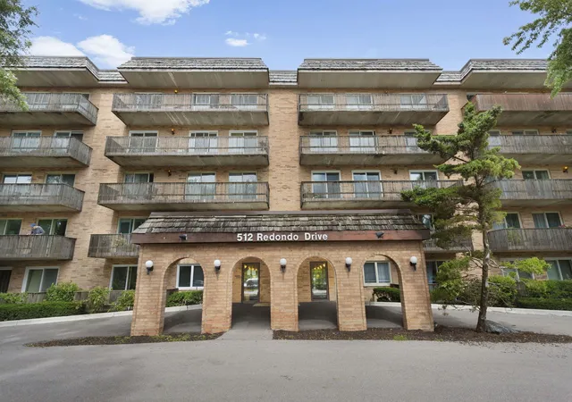 Photo 1 of Condo for sale at 512 Redondo Dr #308, Downers Grove, IL 60516 | MLS# 12767152 | Listing updated on 2026-10-04