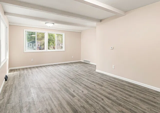 Photo 4 of Single family home for sale at 1428 Superior St, Aurora, IL 60505 | MLS# 12767153 | Listing updated on 2026-09-25