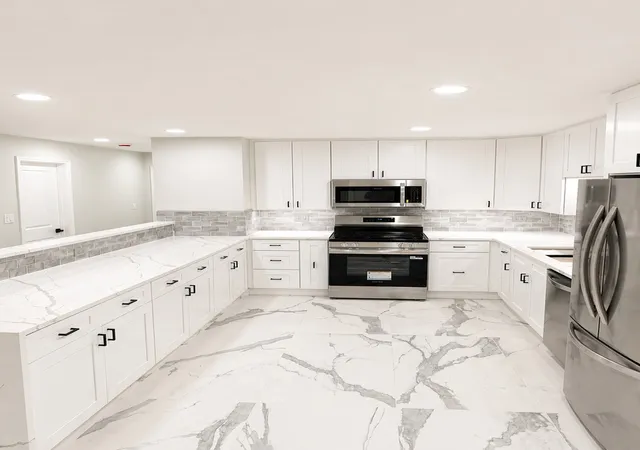Photo 3 of Condo for sale at 3913 Saratoga Ave #117, Downers Grove, IL 60515 | MLS# 12767159 | Listing updated on 2026-09-23