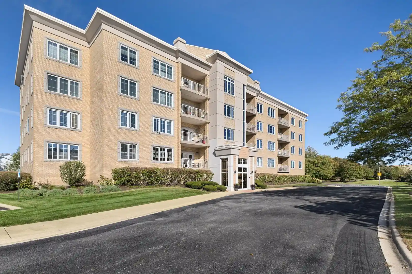 Listing Photo 1 - Condo for sale in 9730 Koch Ct located at 9730 Koch Ct, Orland Park, IL 60467 - Unit #1B