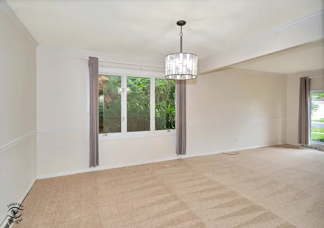 Photo 4 of Single family home for sale at 7530 Hemlock Dr, Orland Park, IL 60462 | MLS# 12767204 | Listing updated on 2026-09-23