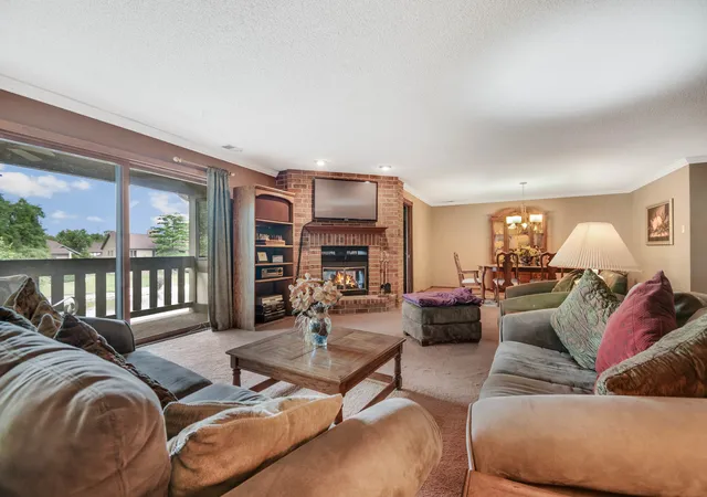 Photo 4 of Condo for sale at 7834 W Foresthill Ct #2CR, Palos Heights, IL 60463 | MLS# 12767208 | Listing updated on 2026-09-25