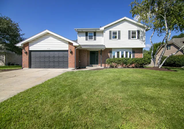Single family home for sale at 1413 Delmar Dr, New Lenox, IL 60451 | MLS# 12767209