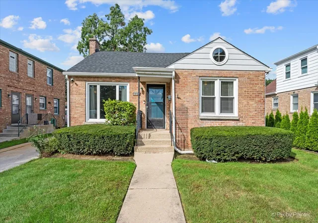 Photo 1 of Single family home for sale at 226 N Elmwood Ave, Waukegan, IL 60085 | MLS# 12767211 | Listing updated on 2026-09-26