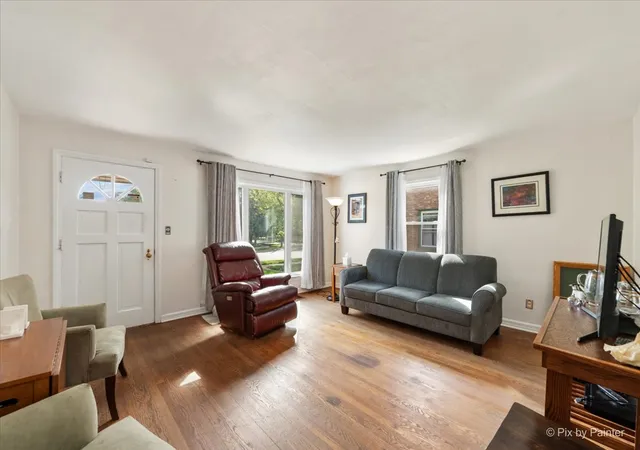 Photo 4 of Single family home for sale at 226 N Elmwood Ave, Waukegan, IL 60085 | MLS# 12767211 | Listing updated on 2026-09-26