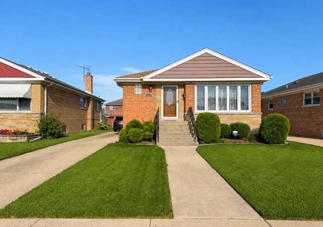 Single family home for sale at 4333 N Oleander Ave, Norridge, IL 60706 | MLS# 12767212