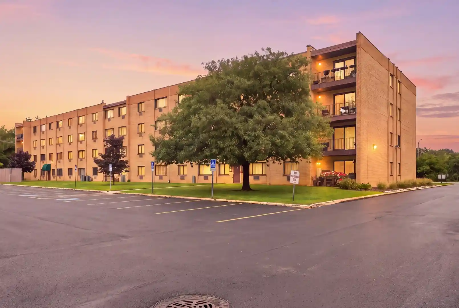 Listing Photo 2 - Condo for sale in 6600 S Brainard Ave located at 6600 S Brainard Ave, Countryside, IL 60525 - Unit #212