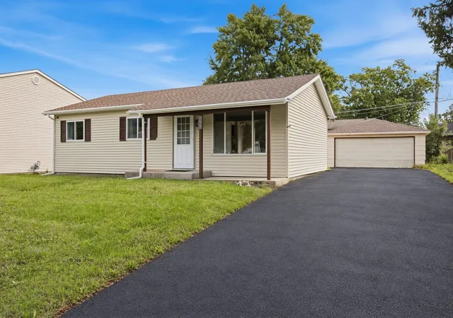 Photo 1 of Single family home for sale at 152 Malibu Dr, Bolingbrook, IL 60440 | MLS# 12767220 | Listing updated on 2026-09-29