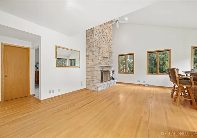 Photo 3 of Single family home for sale at 40w923 Mulhern Dr, Elburn, IL 60119 | MLS# 12767226 | Listing updated on 2026-09-24