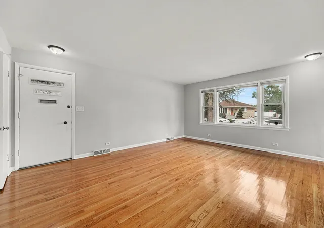 Photo 3 of Single family home for sale at 16518 Dobson Ave, South Holland, IL 60473 | MLS# 12767229 | Listing updated on 2026-09-24