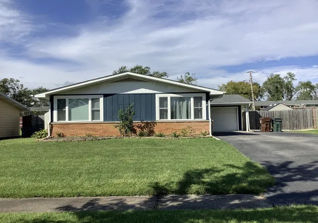Photo 1 of Single family home for sale at 9430 Elm Ave, Mokena, IL 60448 | MLS# 12767230 | Listing updated on 2026-09-30