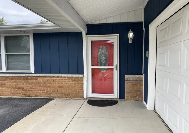 Photo 2 of Single family home for sale at 9430 Elm Ave, Mokena, IL 60448 | MLS# 12767230 | Listing updated on 2026-09-30