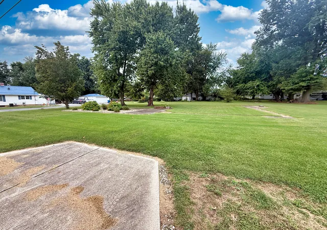 Photo 3 of Land for sale at 415 N Worthey St, Flora, IL 62839 | MLS# 12767246 | Listing updated on 2026-09-30