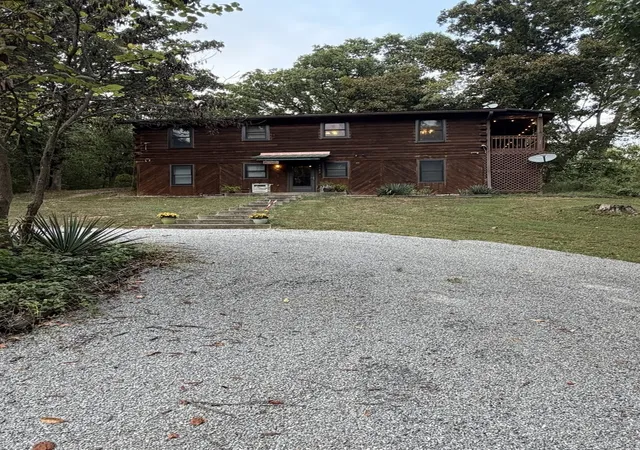 Photo 1 of Sale Pending at 4083 Private Rd 25, Pinckneyville, IL 62274 | MLS# 12767258 | Listing updated on 2026-10-02