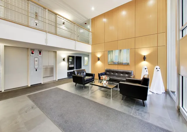 Photo 3 of Condo for sale at 3033 N Sheridan Rd #1507, Chicago, IL 60657 | MLS# 12767261 | Listing updated on 2026-10-17