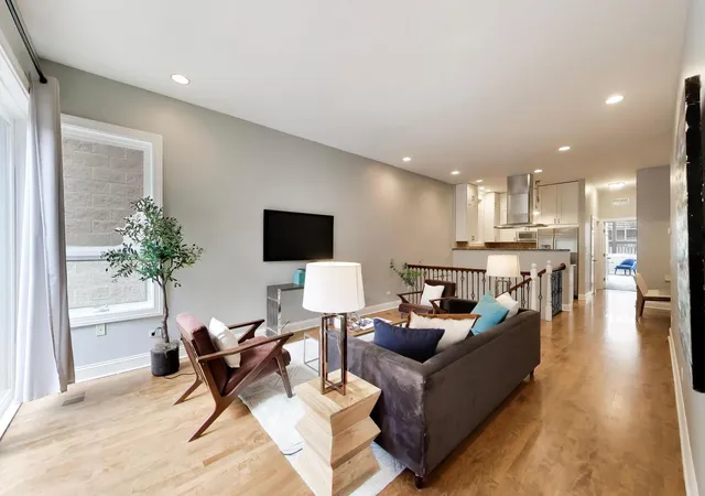 Photo 2 of Condo for sale at 1887 N Poe St #1R, Chicago, IL 60614 | MLS# 12767272 | Listing updated on 2026-09-24
