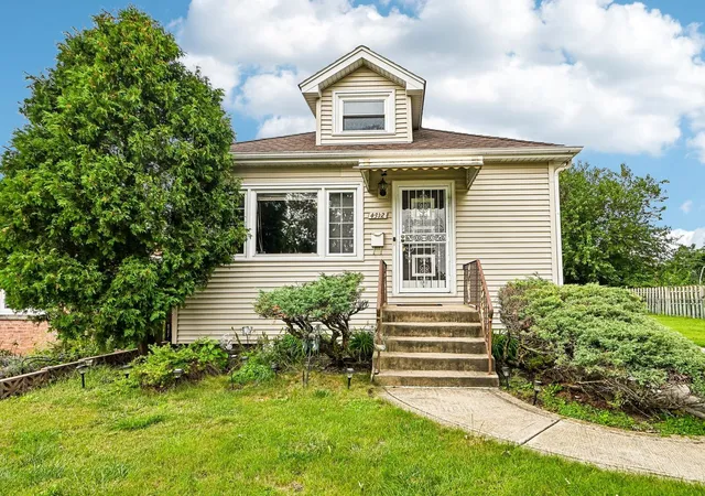 Photo 1 of Single family home for sale at 4312 Grace St, Schiller Park, IL 60176 | MLS# 12767274 | Listing updated on 2026-09-30