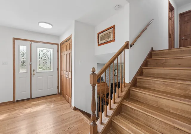 Photo 3 of Single family home for sale at 15208 Royal Foxhunt Rd, Orland Park, IL 60462 | MLS# 12767283 | Listing updated on 2026-09-23