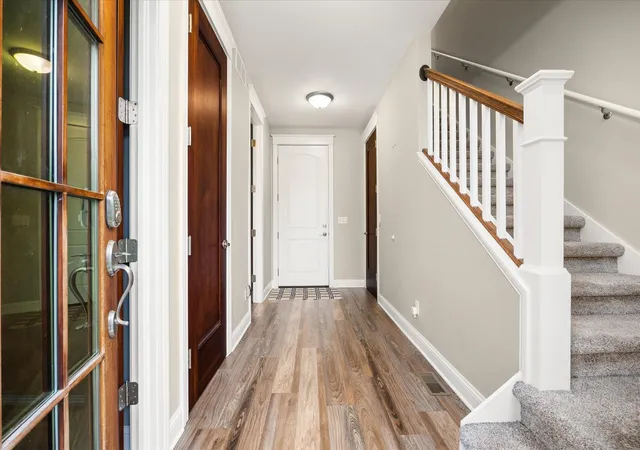 Photo 4 of House for sale at 6 Port Pl, Ottawa, IL 61350 | MLS# 12767285 | Listing updated on 2026-10-07