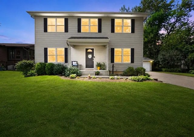 Single family home for sale at 33672 N Greentree Rd, Grayslake, IL 60030 | MLS# 12767298
