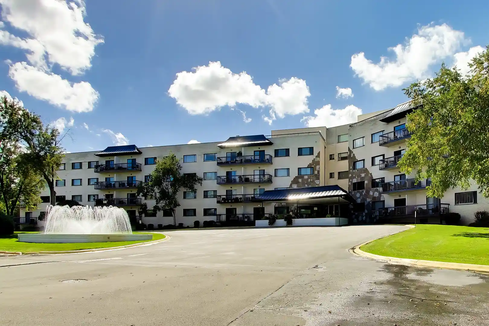 Listing Photo 1 - Condo for sale in 6700 S Brainard Ave located at 6700 S Brainard Ave, Countryside, IL 60525 - Unit #101