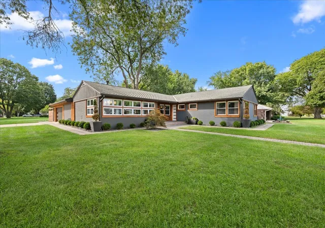 Photo 1 of Single family home for sale at 1720 Garfield Ave, Aurora, IL 60506 | MLS# 12767314 | Listing updated on 2026-09-24