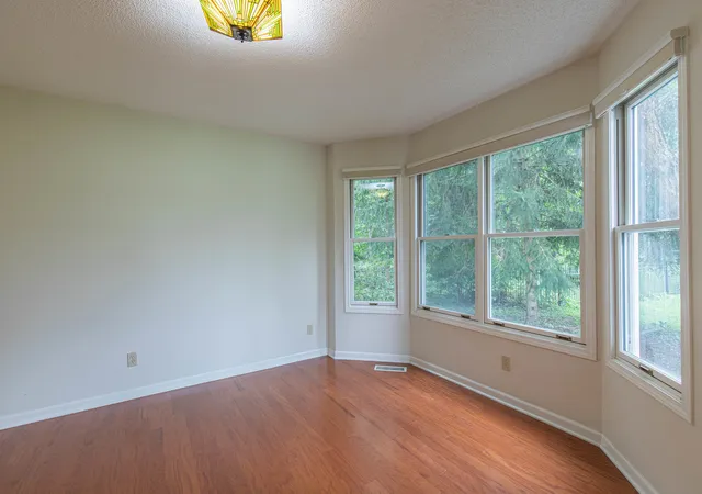 Photo 4 of Sale Pending at 3477 Sunset Dr, Spring Valley, IL 61362 | MLS# 12767332 | Listing updated on 2026-10-07