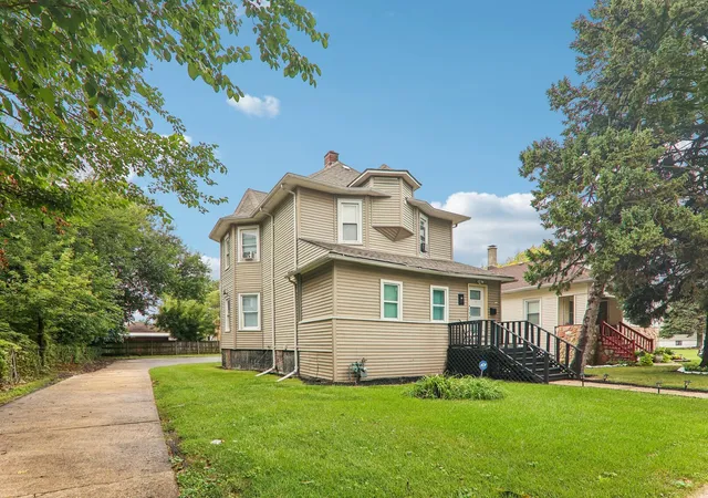 Photo 1 of Single family home for sale at 1404 S 8th Avenue, Maywood, IL 60153 | MLS# 12767343 | Listing updated on 2026-09-30