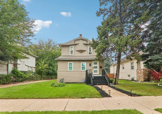 Photo 2 of Single family home for sale at 1404 S 8th Avenue, Maywood, IL 60153 | MLS# 12767343 | Listing updated on 2026-09-30