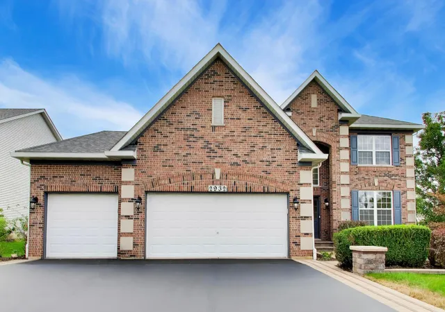 Photo 1 of Single family home for sale at 2932 Forest Crk Ln, Naperville, IL 60565 | MLS# 12767346 | Listing updated on 2026-10-06