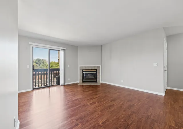 Photo 4 of Condo for sale at 2358 South St #E, Elgin, IL 60123 | MLS# 12767347 | Listing updated on 2026-10-26