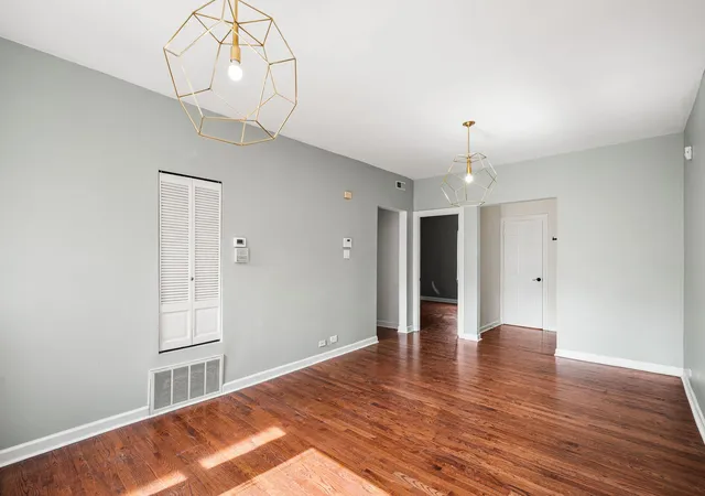 Photo 3 of Condo for sale at 5743 N Ridge Ave #1, Chicago, IL 60660 | MLS# 12767353 | Listing updated on 2026-09-23