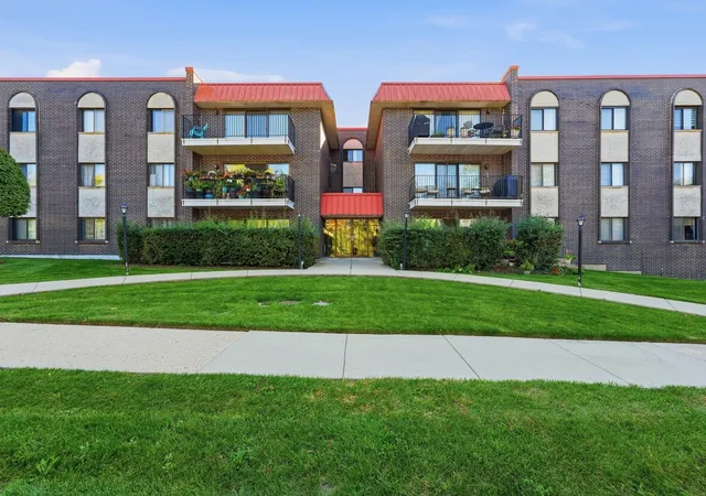 Photo 1 of Condo for sale at 1255 W Prospect Ave #101, Mount Prospect, IL 60056 | MLS# 12767357 | Listing updated on 2026-10-07