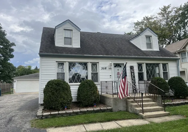 Photo 2 of Single family home for sale at 358 N Fairfield Ave, Lombard, IL 60148 | MLS# 12767373 | Listing updated on 2026-09-24