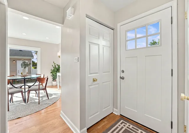 Photo 3 of Townhouse for sale at 4201 Cumnor Rd, Downers Grove, IL 60515 | MLS# 12767377 | Listing updated on 2026-10-08