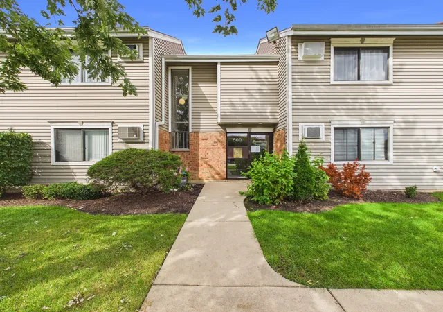 Condo for sale at 500 Bayside Dr #6, Palatine, IL 60074 | MLS# 12767382