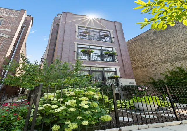 Condo for sale at 3921 N Greenview Ave #1, Chicago, IL 60613 | MLS# 12767401