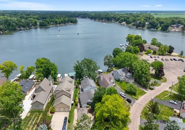 Photo 3 of Single family home for sale at 287 Holiday Dr, Lake Holiday, IL 60552 | MLS# 12767408 | Listing updated on 2026-09-29