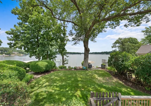 Photo 3 of Single family home for sale at 287 Holiday Dr, Lake Holiday, IL 60552 | MLS# 12767408 | Listing updated on 2026-10-08