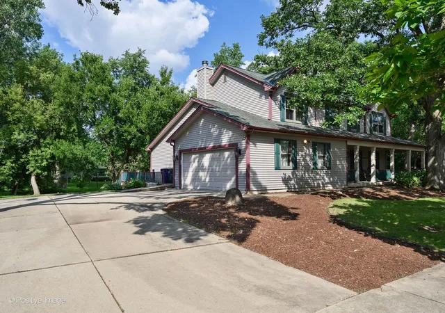 Photo 2 of Single family home for sale at 2080 Clearwater Way, Elgin, IL 60123 | MLS# 12767422 | Listing updated on 2026-09-24
