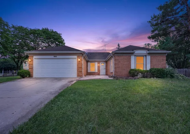 Photo 1 of Single family home for sale at 650 Wainsford Dr, Hoffman Estates, IL 60169 | MLS# 12767425 | Listing updated on 2026-09-24