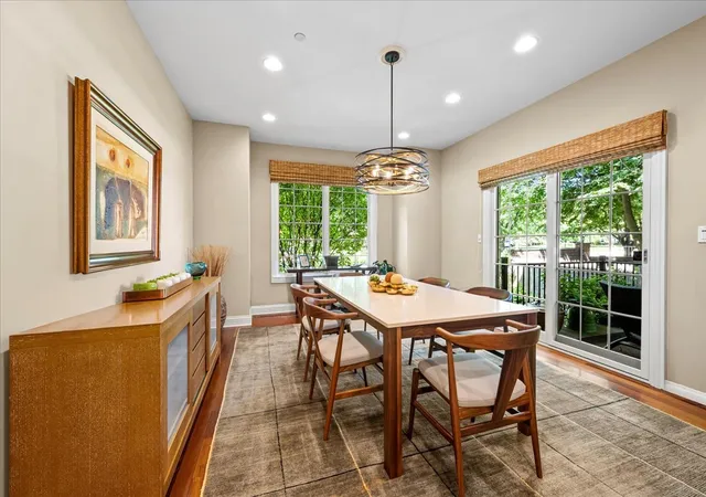 Listing Photo 5 - Condo for sale in building located at 930 Central Ave, Highland Park, IL 60035 - Unit #930