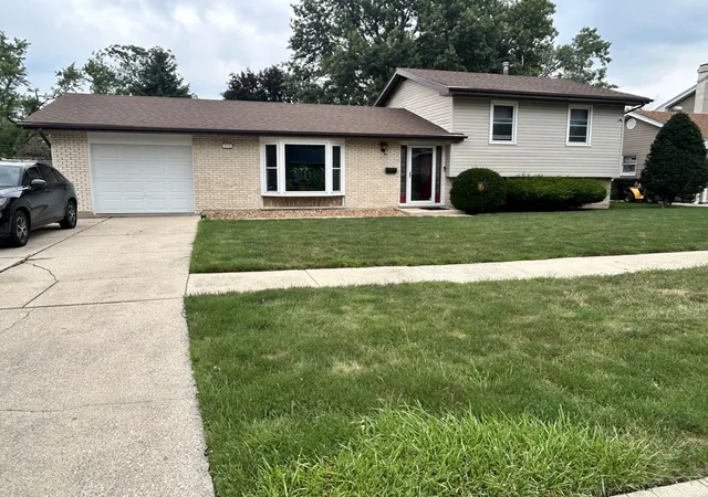 Single family home for sale at 4316 176th Street, Country Club Hills, IL 60478 | MLS# 12767433